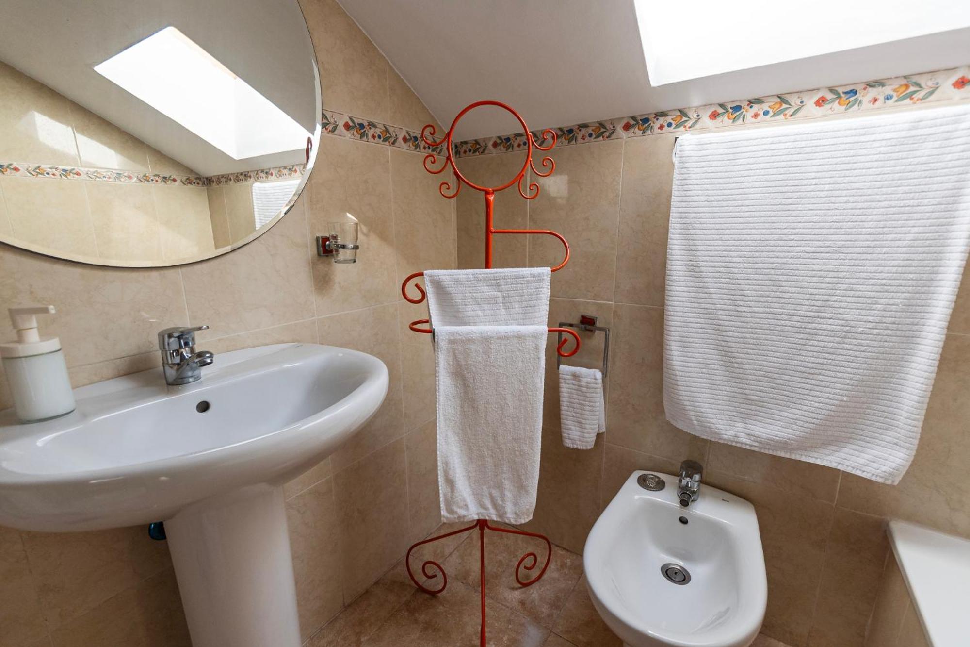 La Buhardilla De Olivia Apartment Malaga Ngoại thất bức ảnh